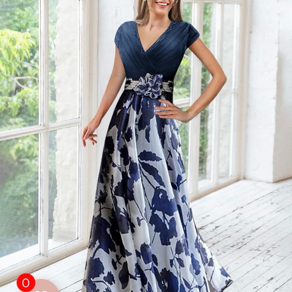 Chic Floral Maxi Dress in Navy and White